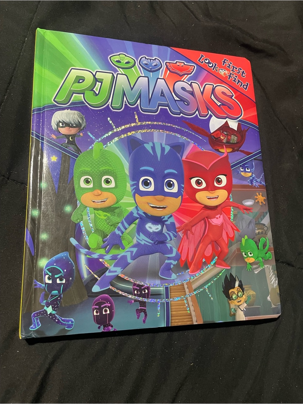 First Look and Find - PJ MASKS Kids Activity Book